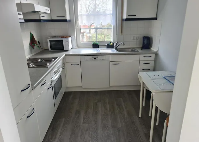 Gemuetliches Gaestehaus In Ruhiger Waldlage Semesterbostad